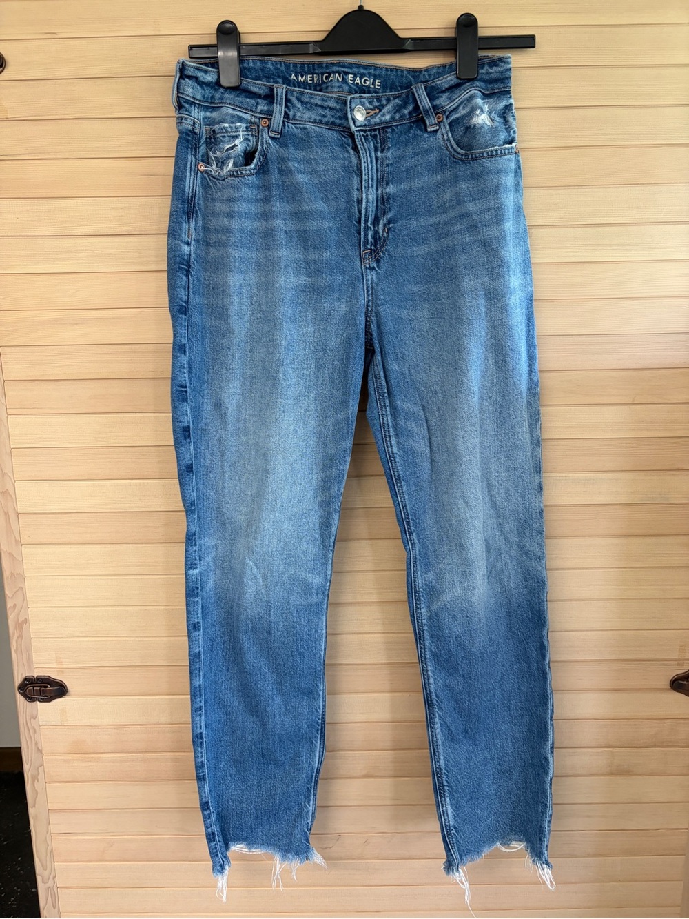 American Eagle Outfitters Light Blue Cropped High-Rise Jeans